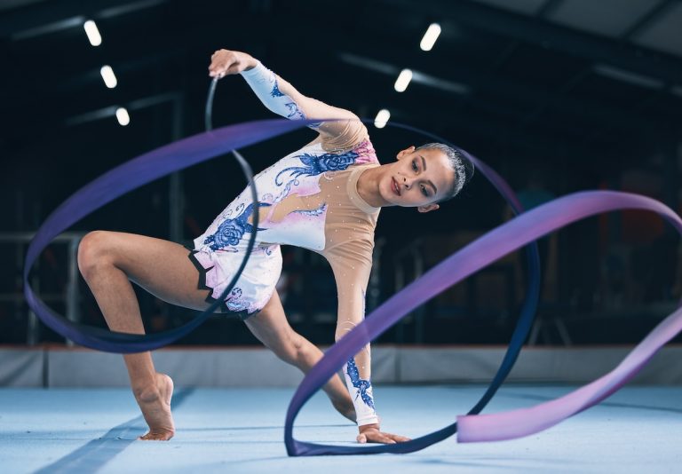Ultimate Gymnastics Photoshoot Guide: 30+ Tips, Poses and Ideas | Honcho