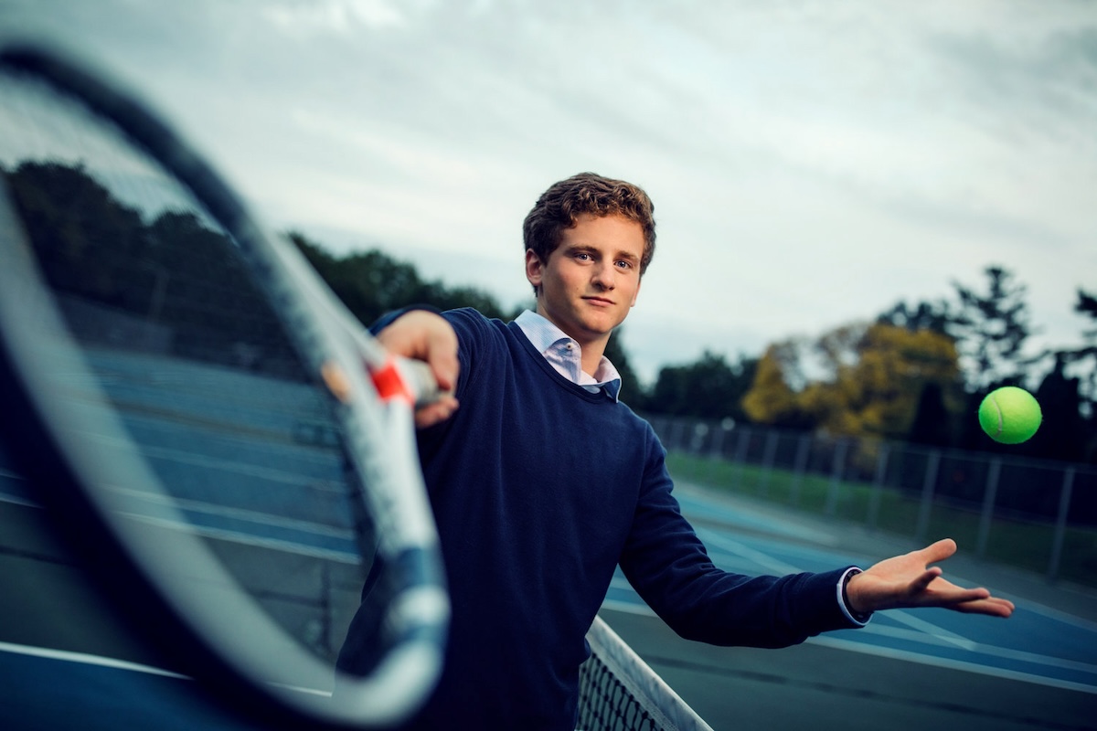 70+ Senior Picture Ideas, Poses and Tips for Stunning Portraits | Honcho